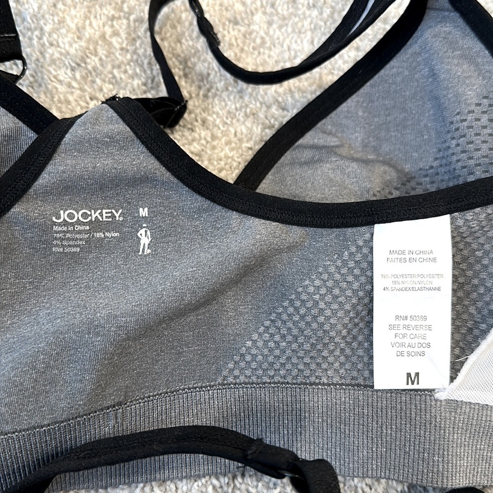 Like new jockey sports bras - Picture 3 of 4